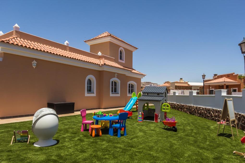 Perfect For Family Holidays With Private Pool, Near Beach And Golf- Villa Ashley Costa De Antigua Exterior photo